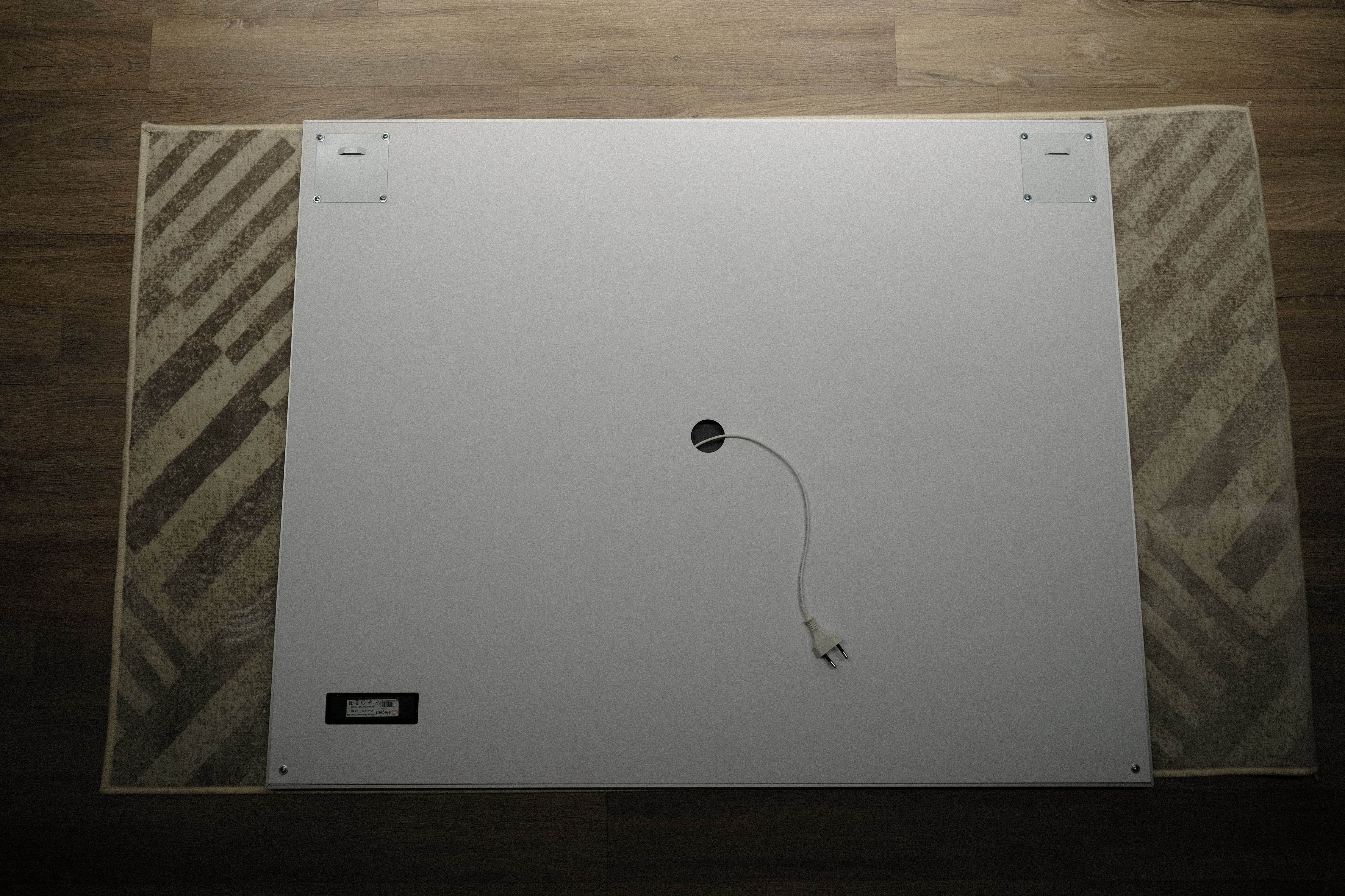 Зеркало Kvadro 100 с подсветкой и часами