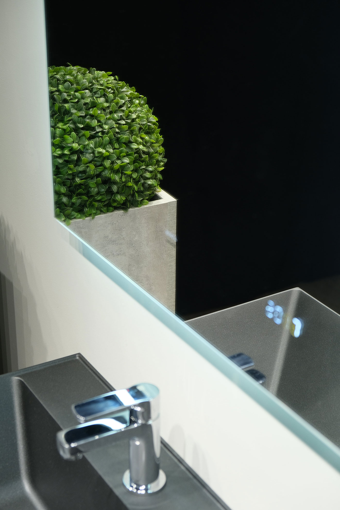 Зеркало Kvadro 100 с подсветкой и часами