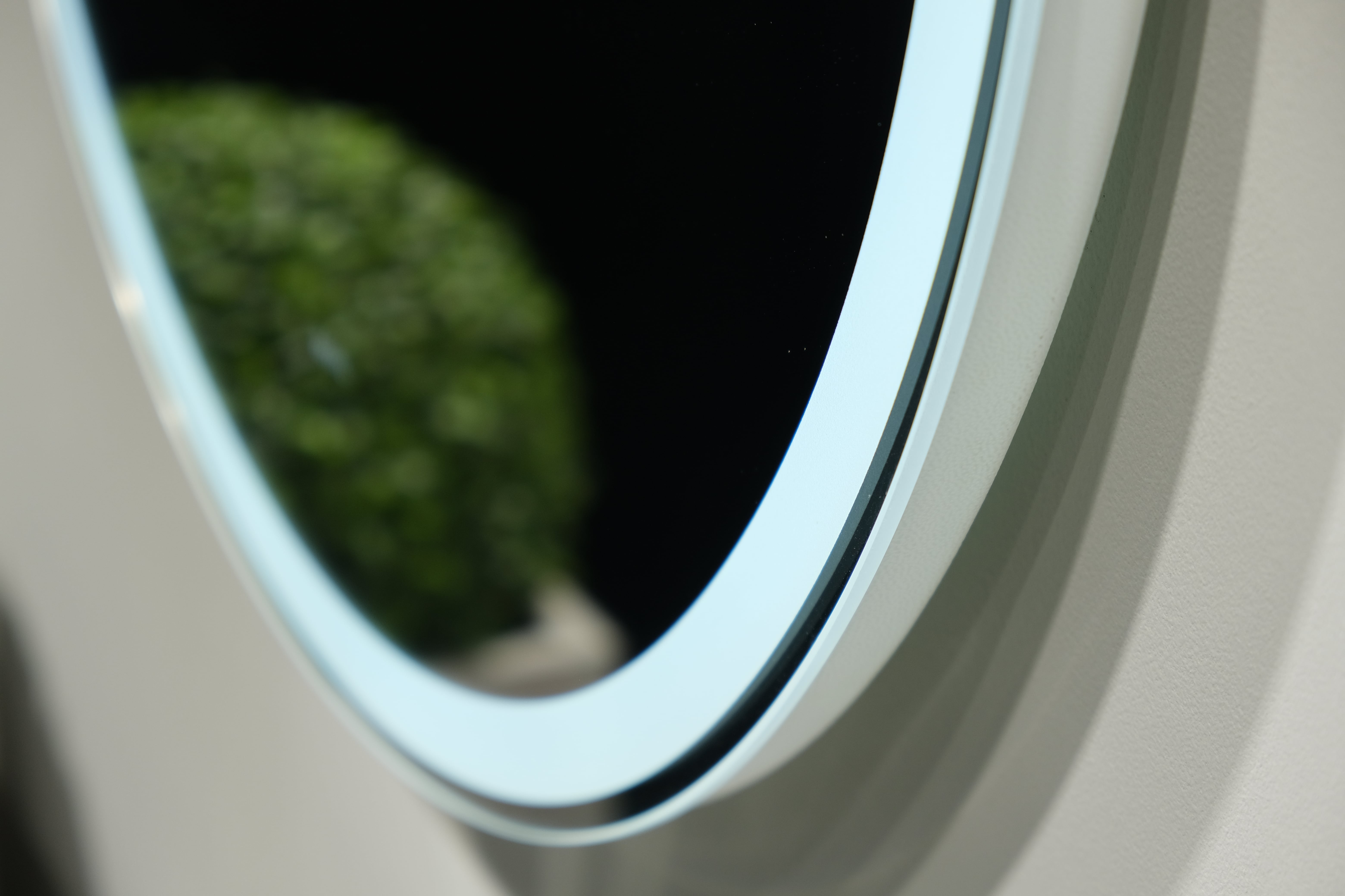 Зеркало Novato 60 с подсветкой